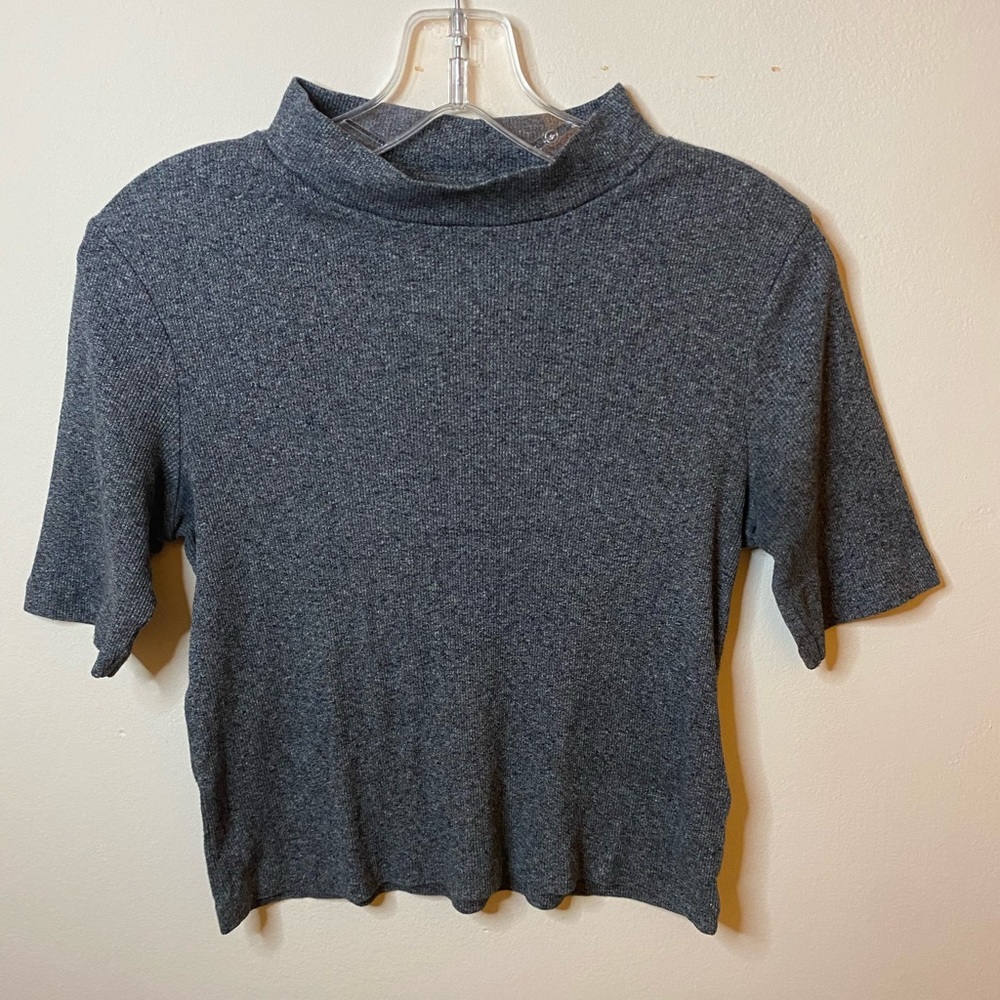 Short Turtle Neck Crop Top